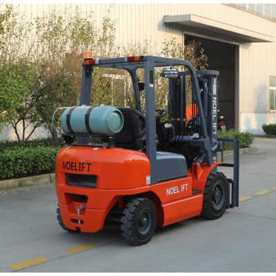 2.5ton Petrol forklift truck with suspension seat